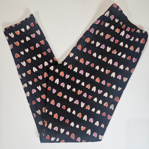 Valentines Day Leggings Womens Medium‎ Black Heart Printed Soft Comfy Fall Pants - Picture 1 of 11